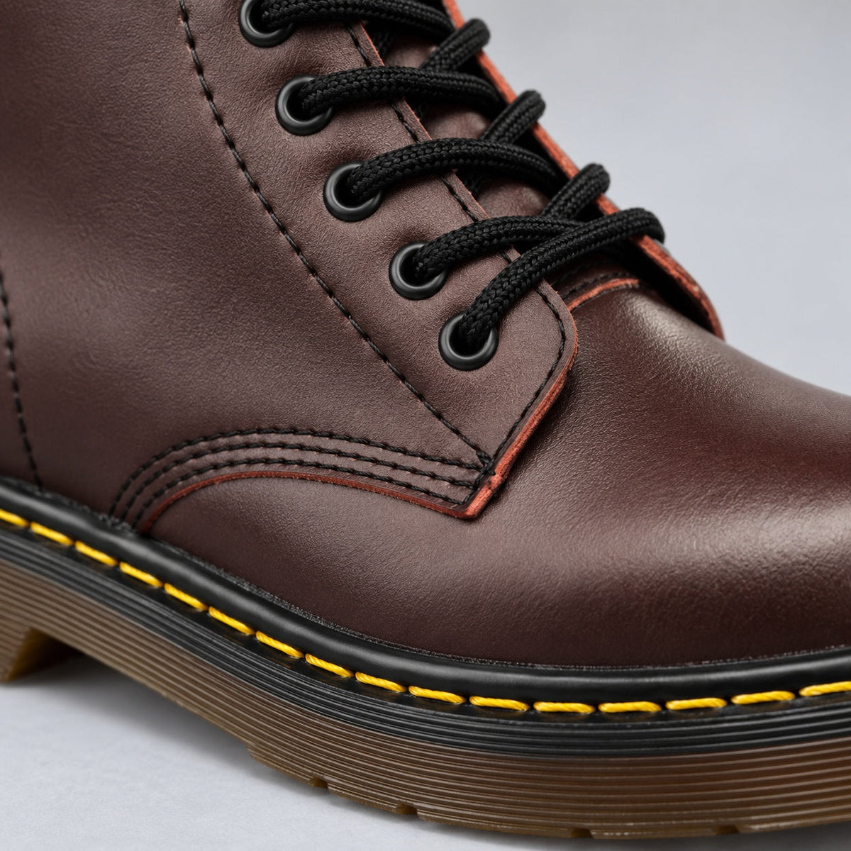 Vera™ -  Elegant women lace-up boot