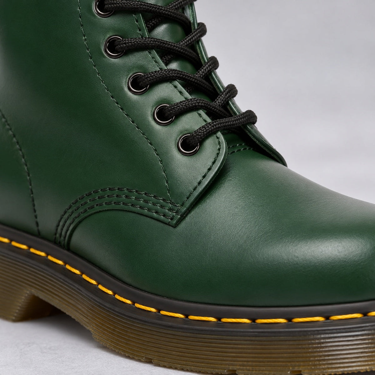Vera™ -  Elegant women lace-up boot