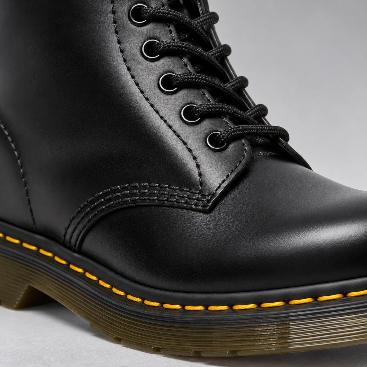 Vera™ -  Elegant women lace-up boot