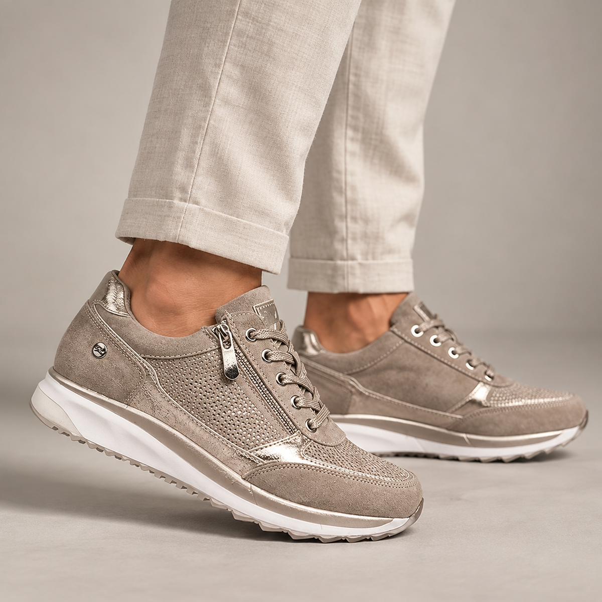 Martina | Comfort Zip Sneaker