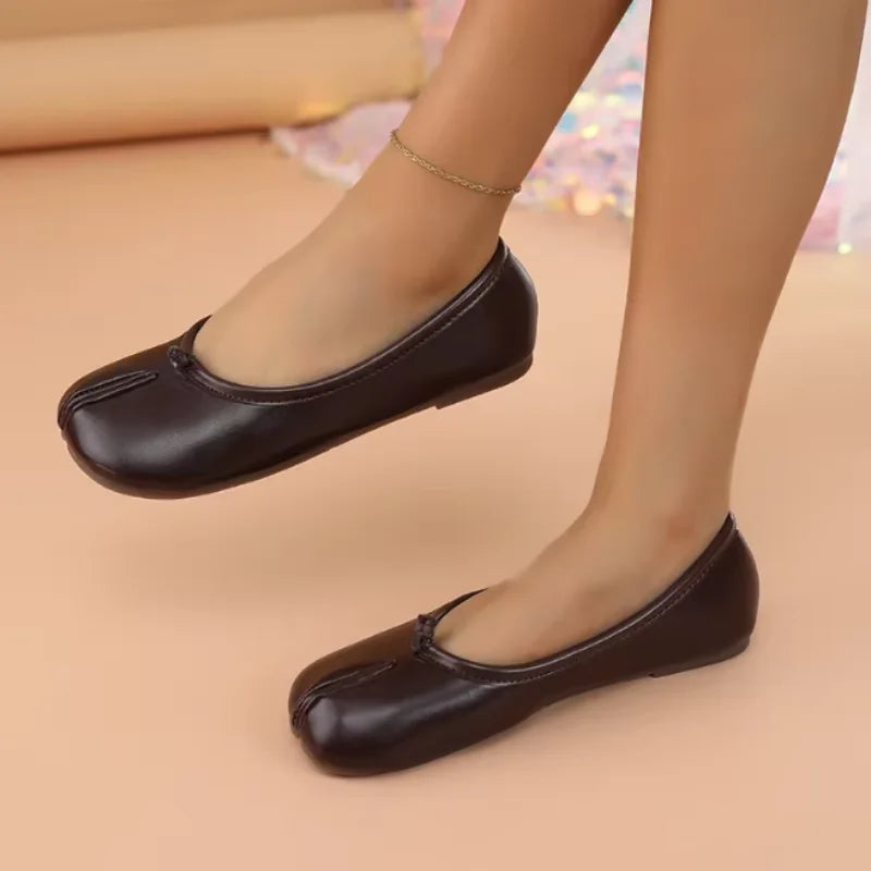 Imogen™ | Split-Toe Ballet Flats