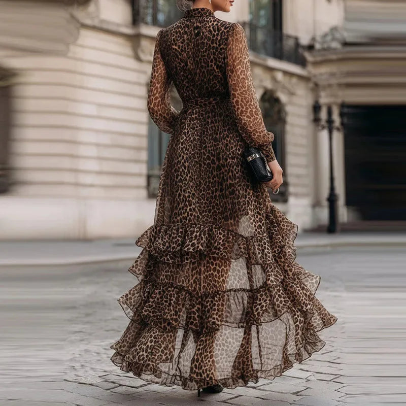 Savannah | Leopard print maxi dress with long sleeves and high waist